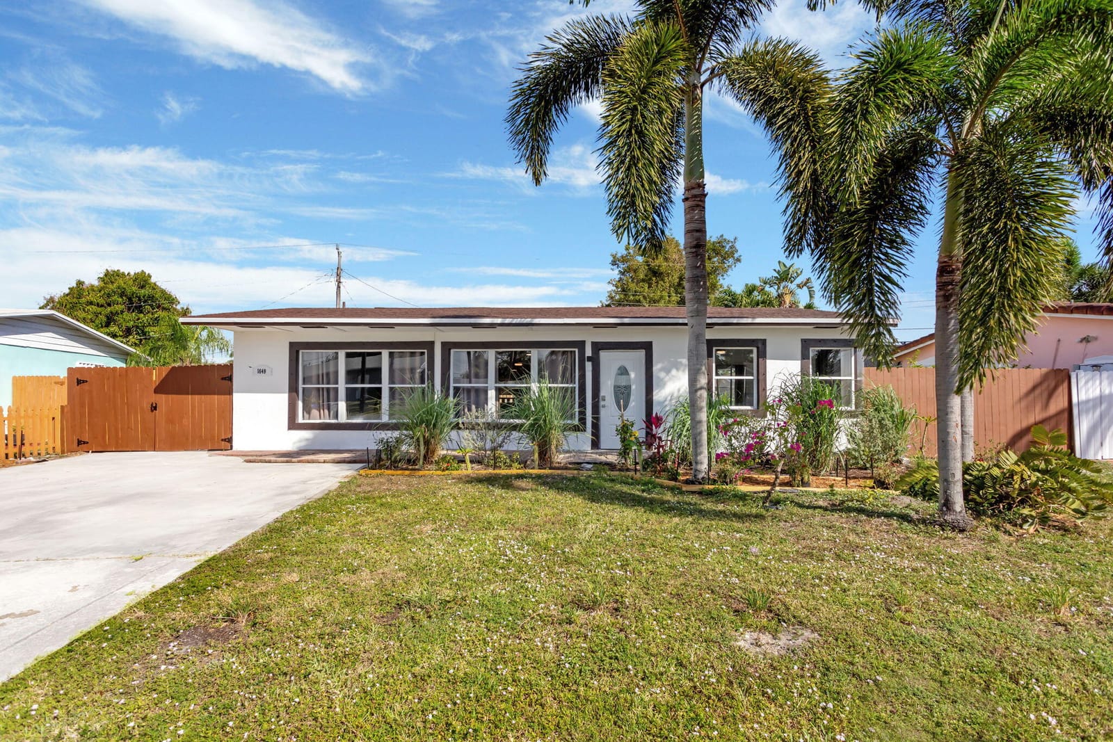1649 NE 31st Street, Pompano Beach, FL 33064 - photo 1 of 30