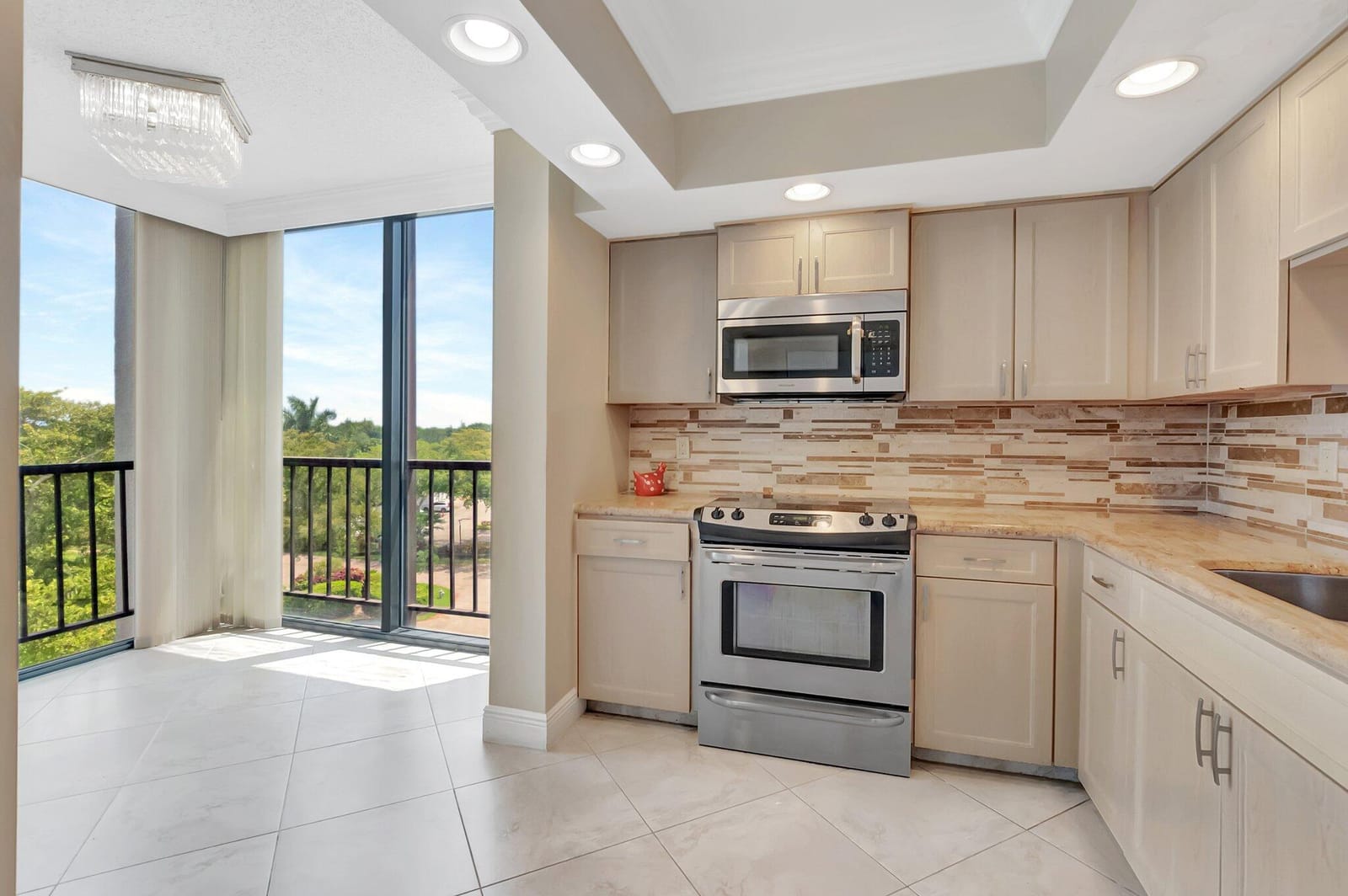 6805 Willow Wood Drive 5052, Boca Raton, FL 33434 photo 2