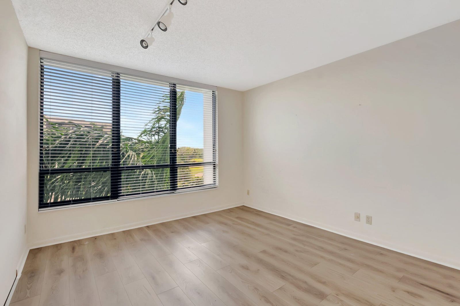 6805 Willow Wood Drive 5052, Boca Raton, FL 33434 photo 7