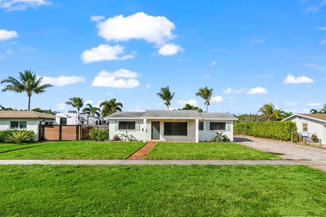 2659 Nassau Road, sold in Bahama Heights 5, West Palm Beach, FL