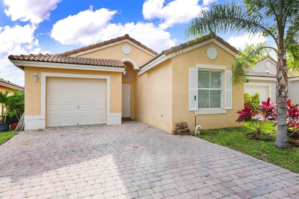 1020 SE 20th Road, Homestead, FL 33035