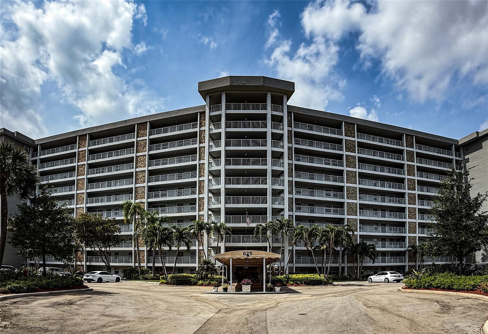 625 Oaks Drive 101, Pompano Beach, FL 33069
