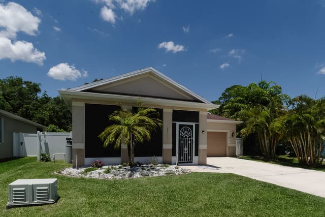 148 Port Royal Court, sold in Sebastian River Landing, Sebastian, FL