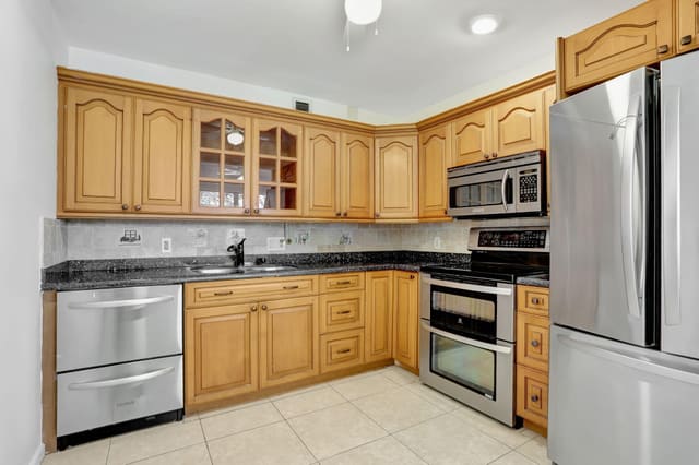 3034 Oakridge D, Deerfield Beach, FL 33442
