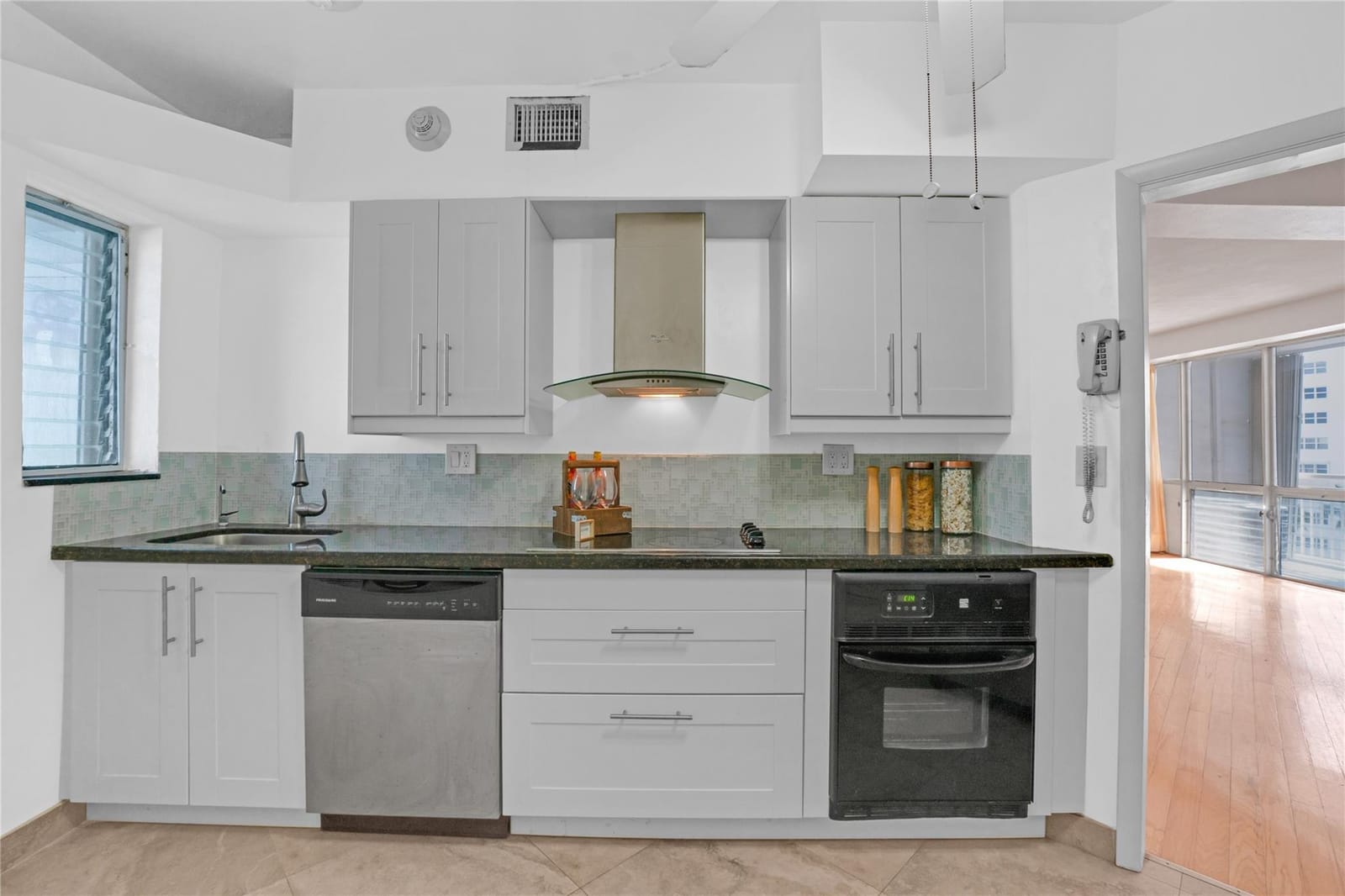 1920 S Ocean Drive 606 — photo 12