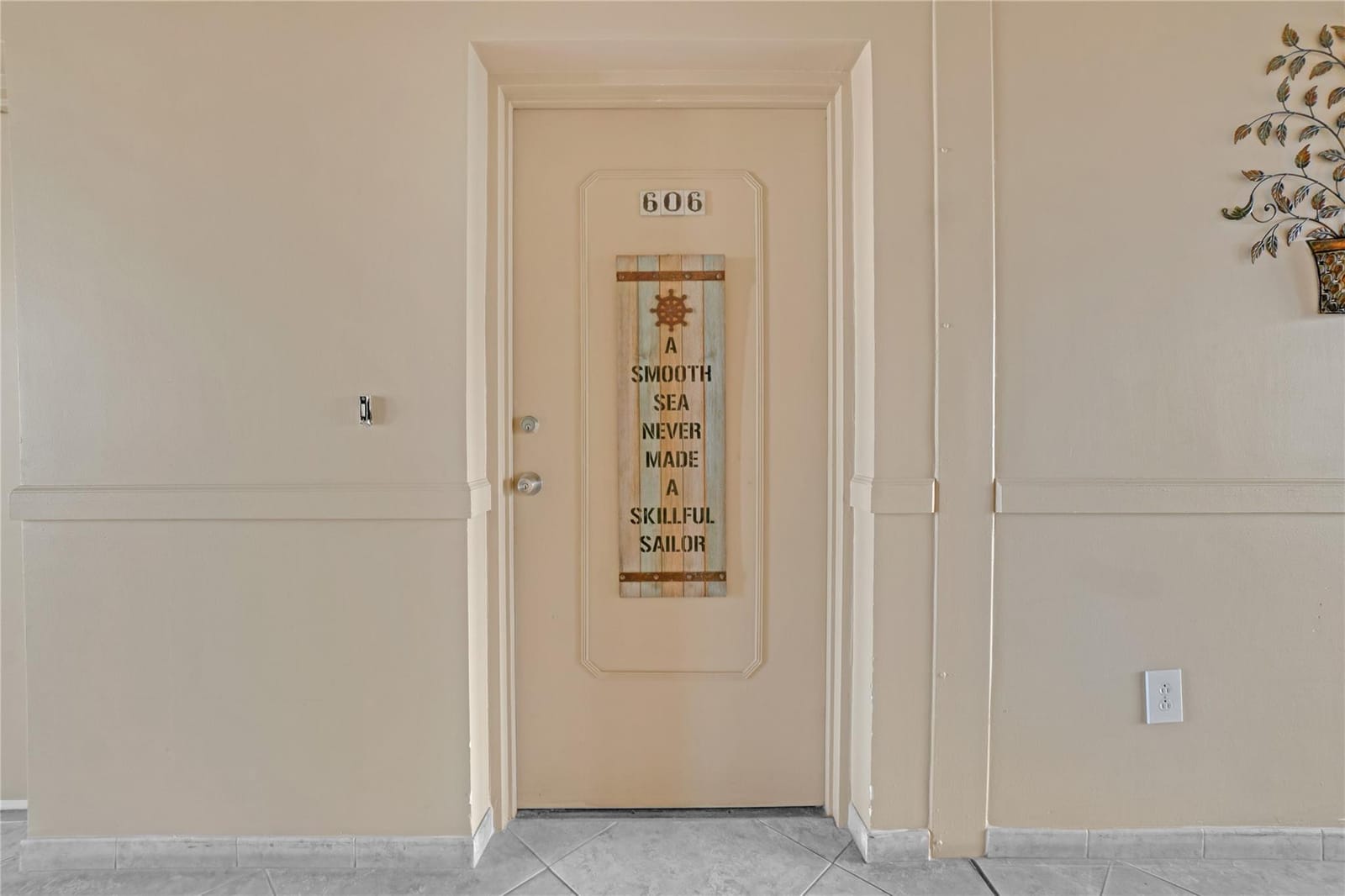 1920 S Ocean Drive 606 — photo 6