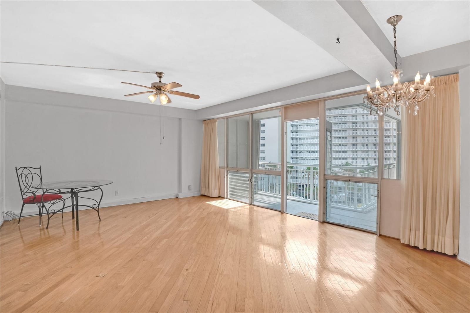 1920 S Ocean Drive 606 — photo 7