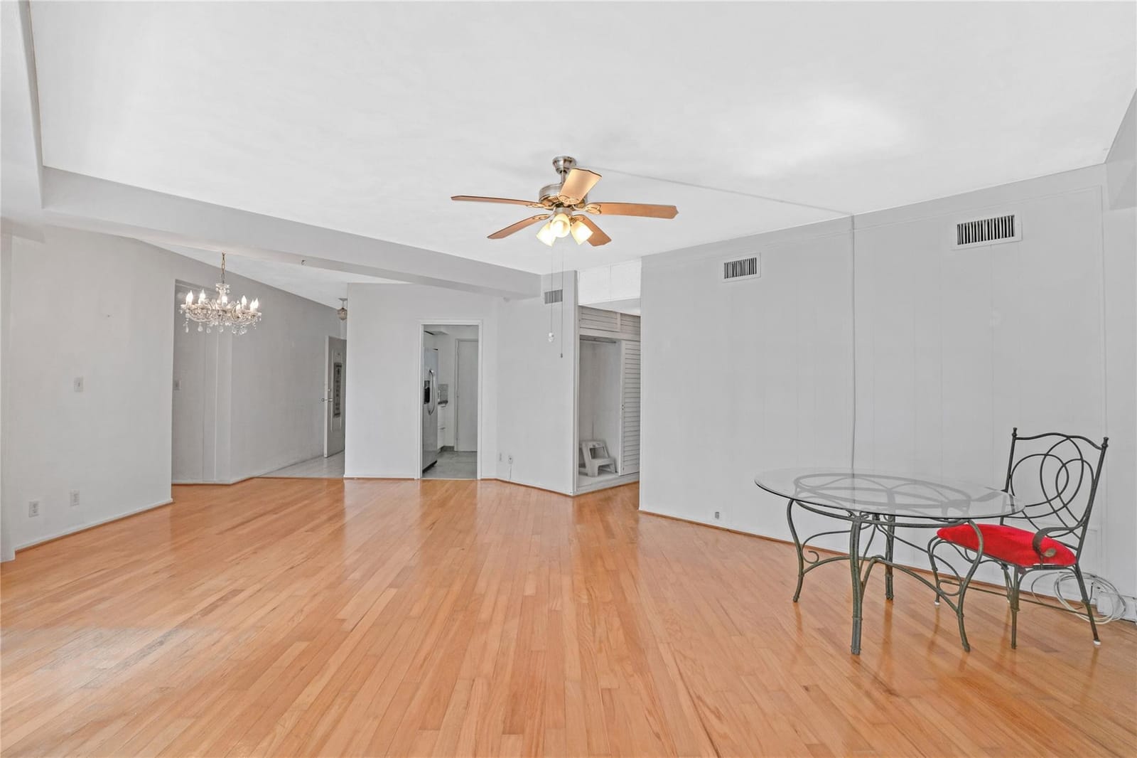 1920 S Ocean Drive 606 — photo 10