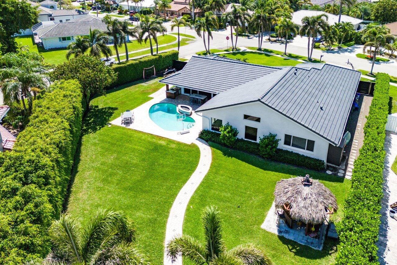 7700 NE Spanish Trail Court, Boca Raton, FL 33487 photo 3