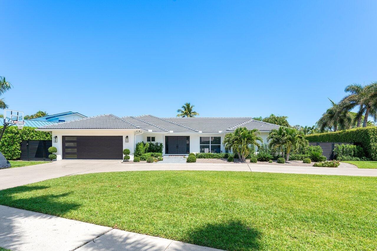 7700 NE Spanish Trail Court, Boca Raton, FL 33487 photo 5