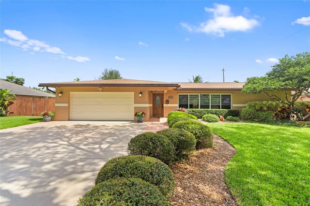 7001 NW 7th Court, Plantation, FL 33317