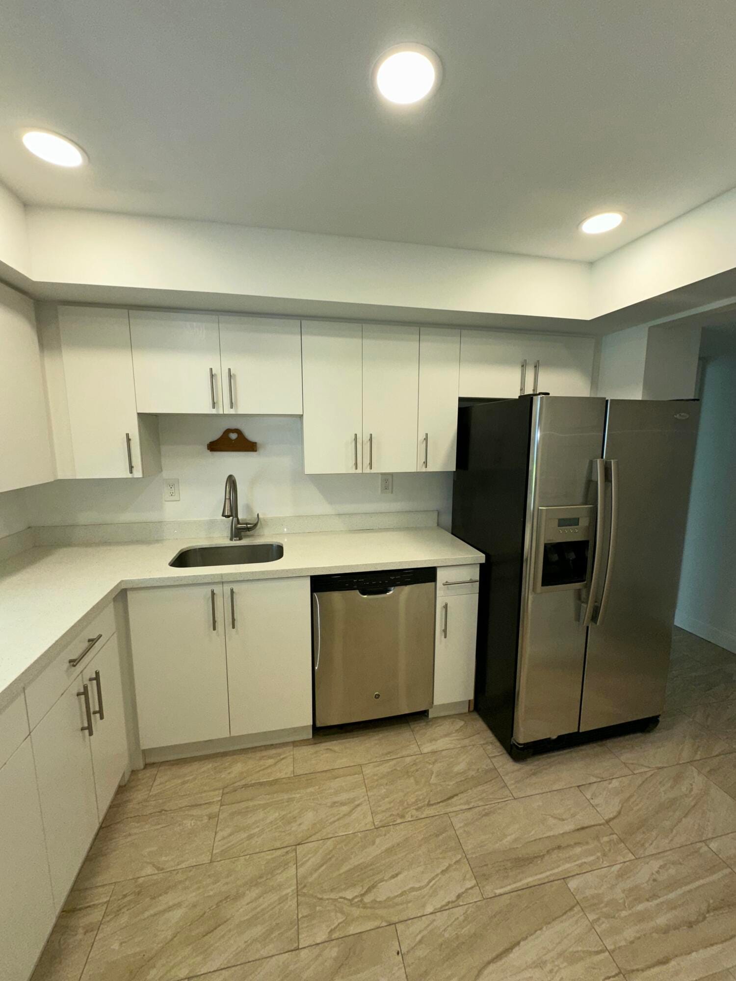 851 Three Islands Boulevard Boulevard 102, Hallandale Beach, FL 33009 photo 18