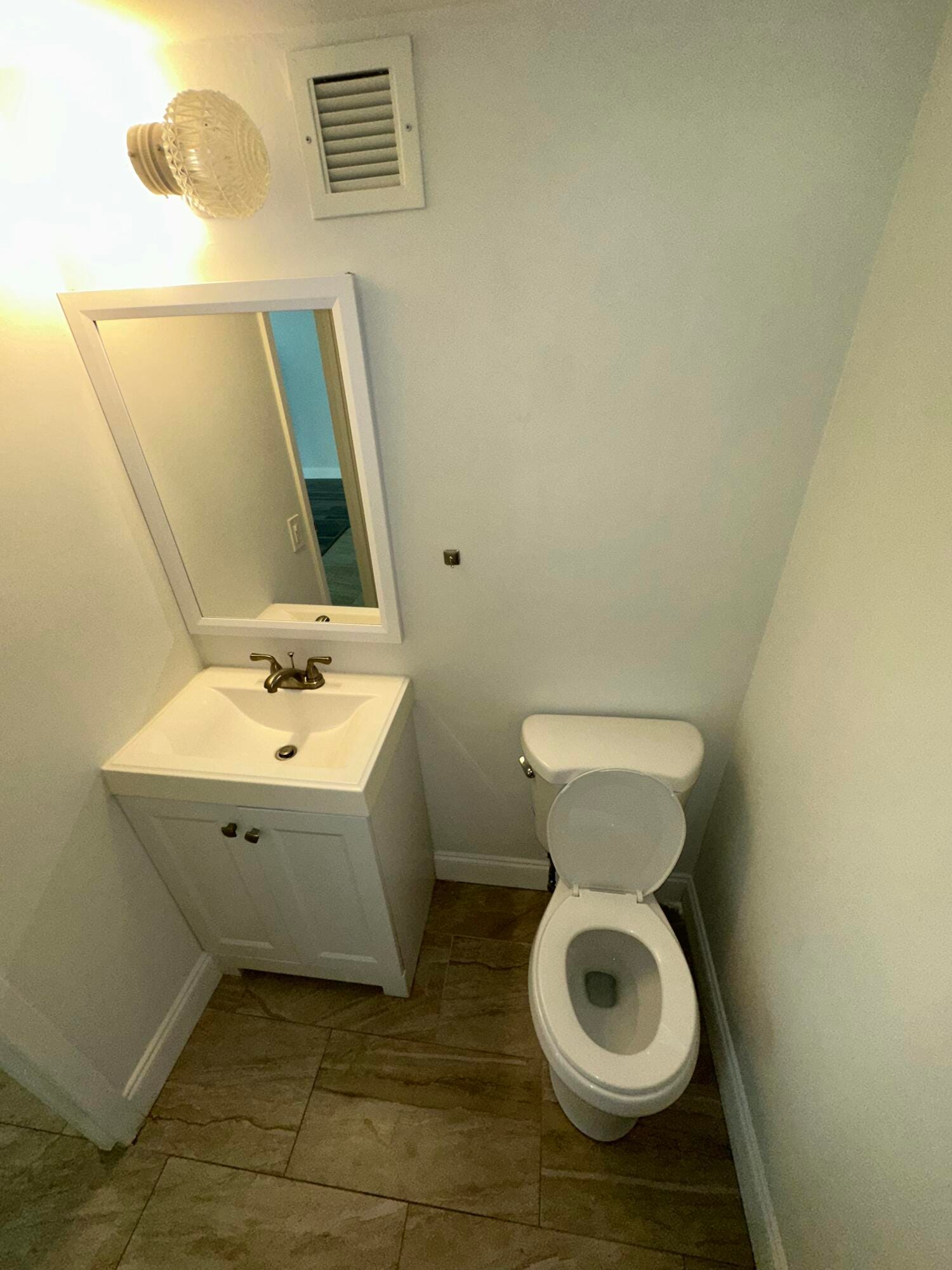 851 Three Islands Boulevard Boulevard 102, Hallandale Beach, FL 33009 photo 21