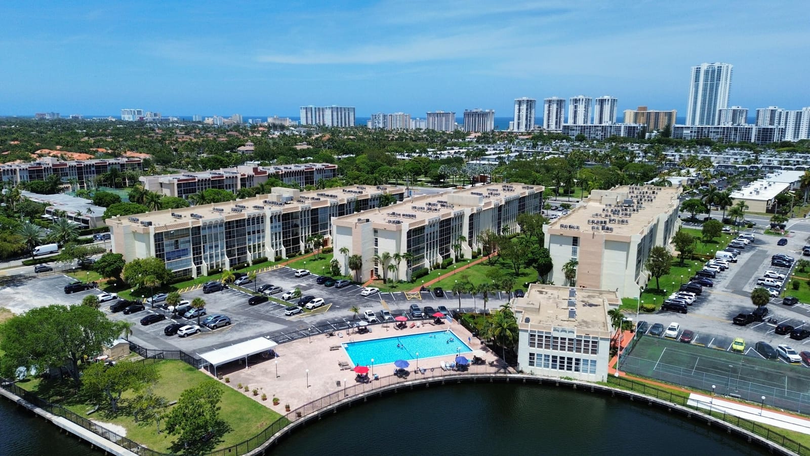 851 Three Islands Boulevard Boulevard 102, Hallandale Beach, FL 33009 photo 5