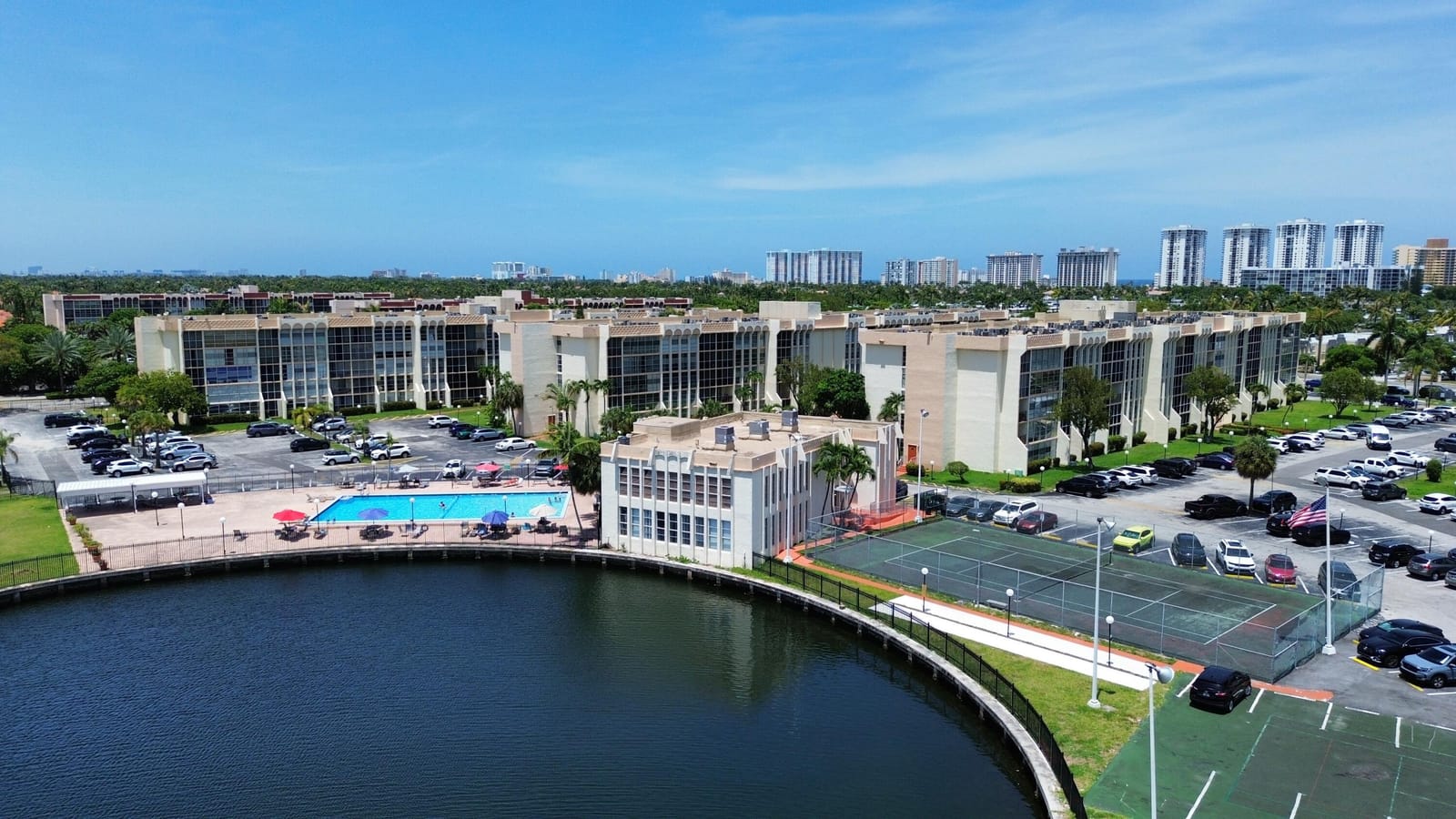 851 Three Islands Boulevard Boulevard 102, Hallandale Beach, FL 33009 photo 6