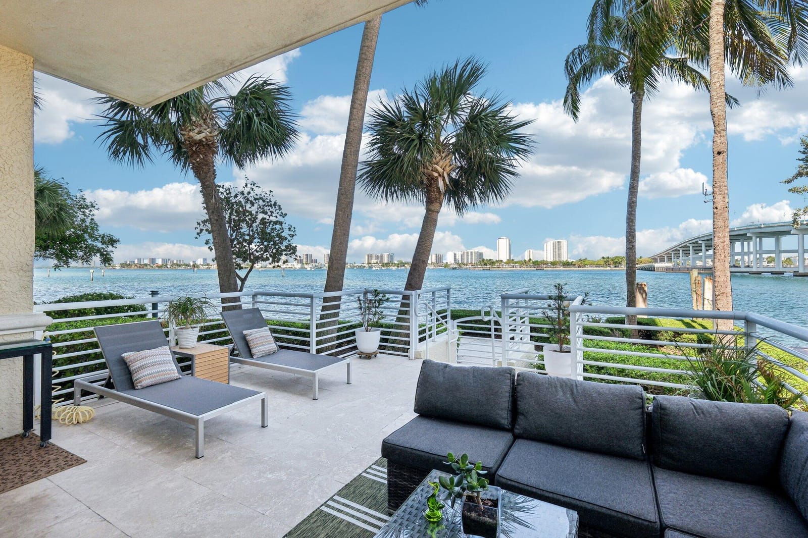 2640 Lake Shore 116 Drive 116, Riviera Beach, FL 33404