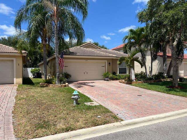 5112 Victoria Circle, sold in Briger Pars B, E And F, West Palm Beach, FL