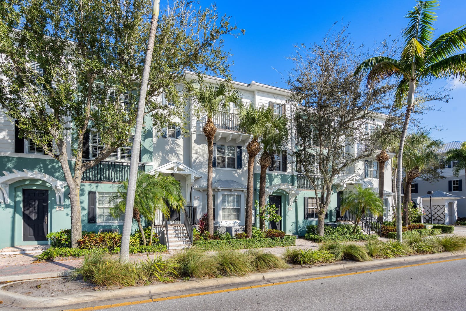 332 W Mallory Circle, Delray Beach, FL 33483 photo 2