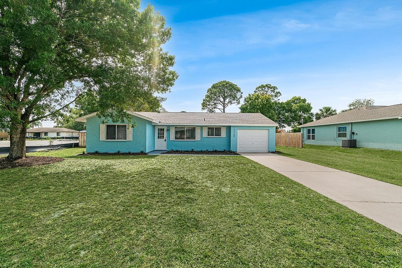 2135 18th Avenue SW, Vero Beach, FL 32962