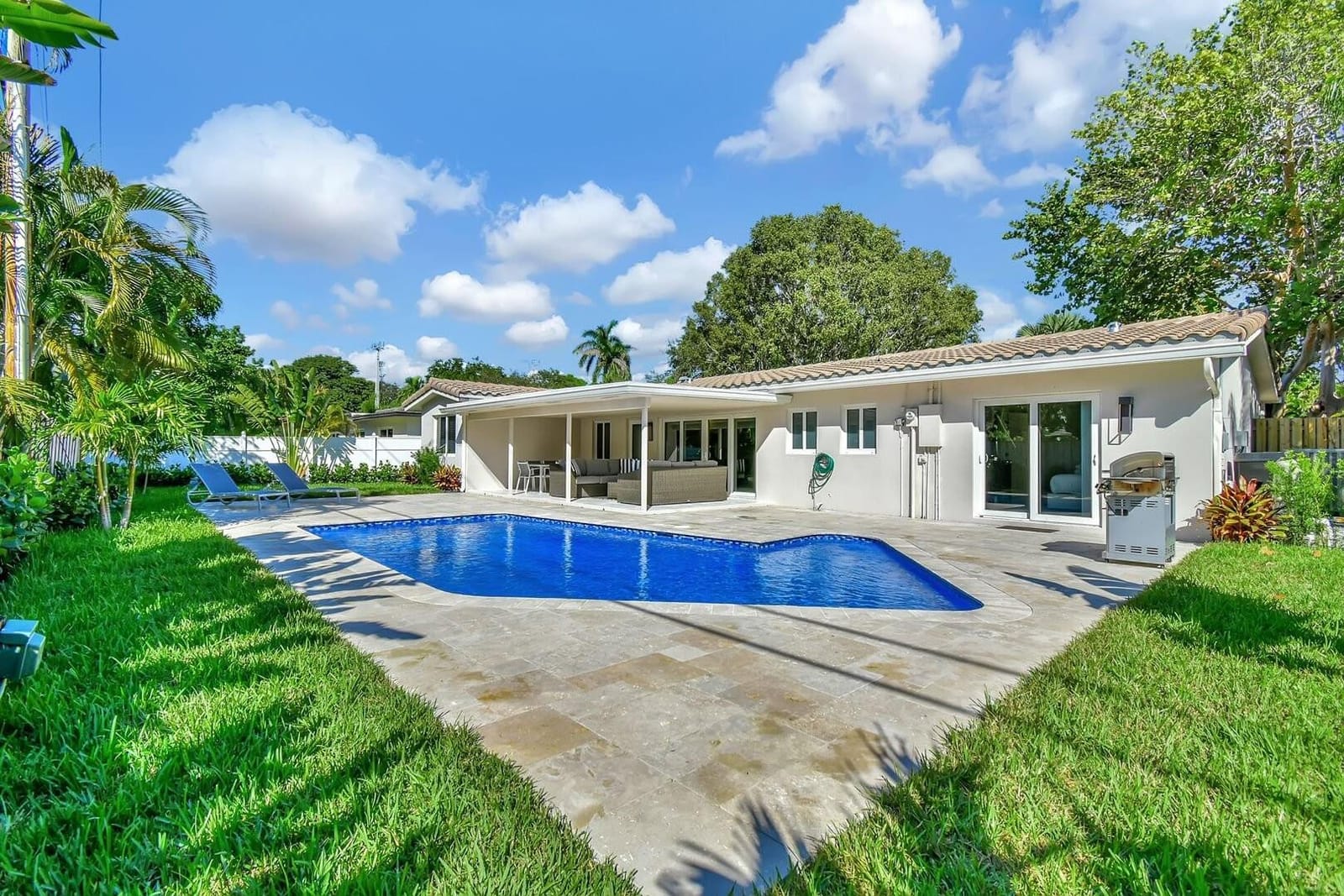 2120 NE 34th Court, Lighthouse Point, FL 33064 photo 2