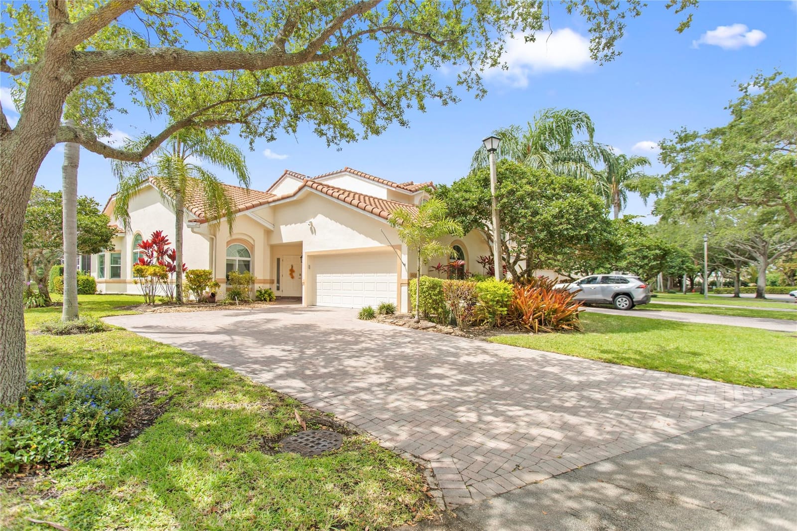 668 W Palm Aire Drive 668, Pompano Beach, FL 33069
