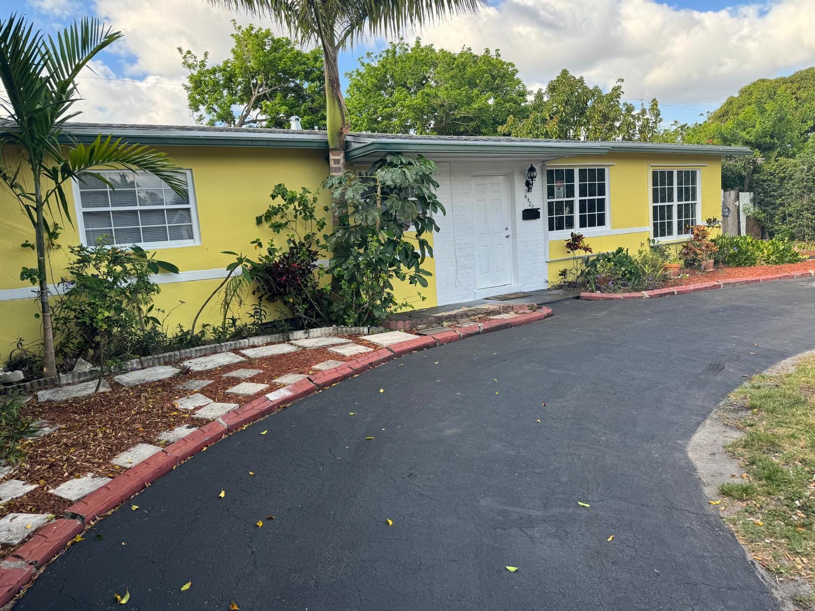 4420 NW 34th Street — photo 2