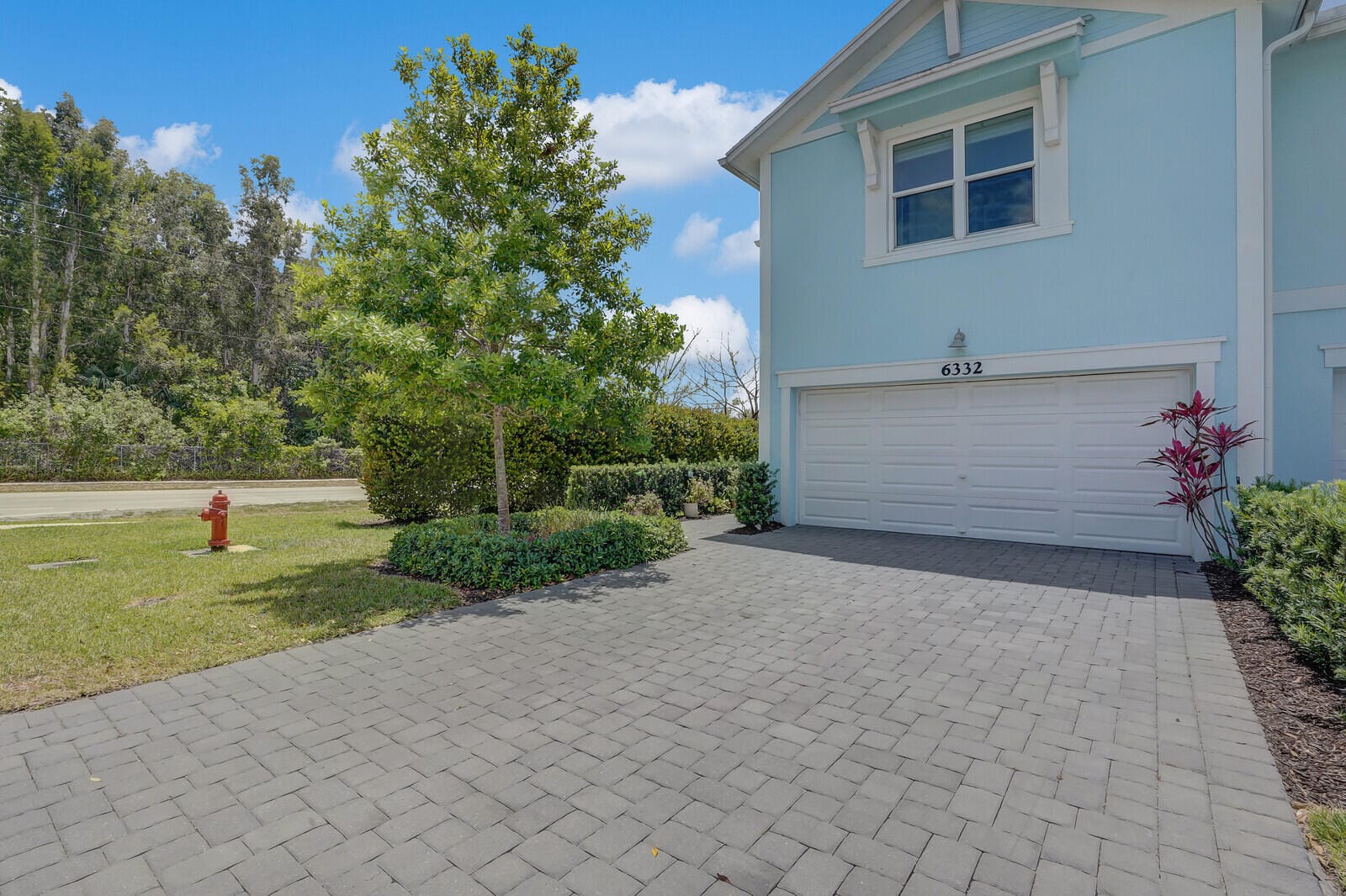 6332 Sailpointe Lane — photo 2