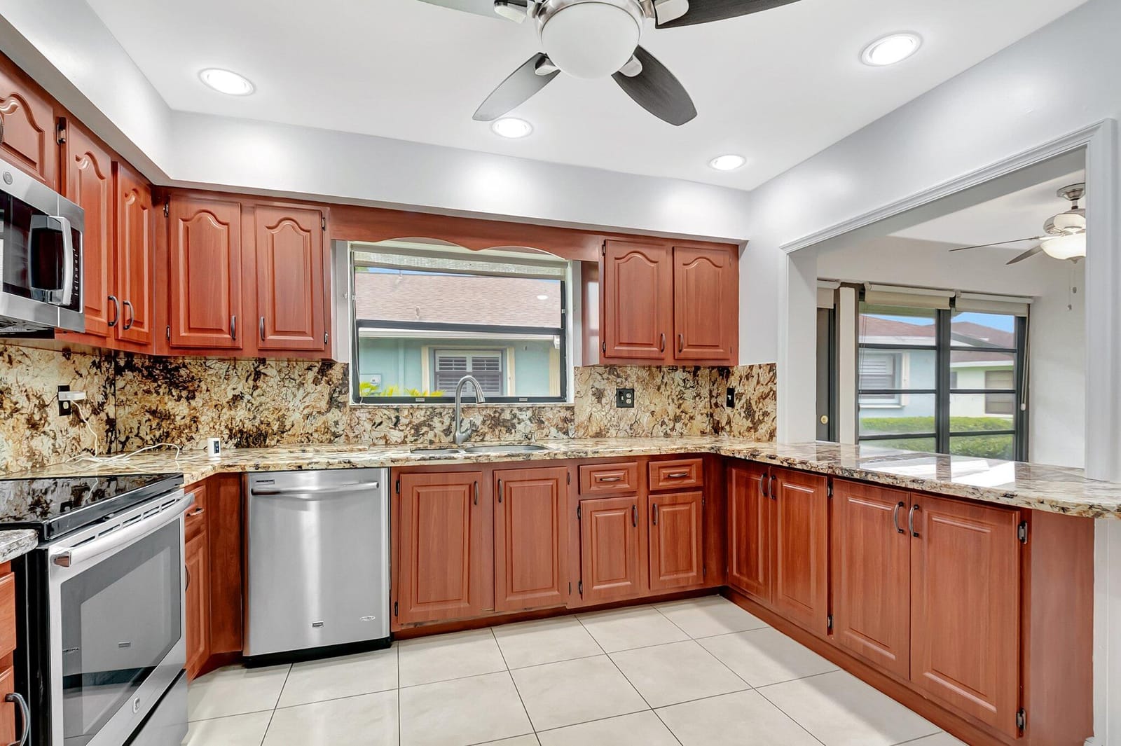 9765 Pecan Tree Drive B — photo 5