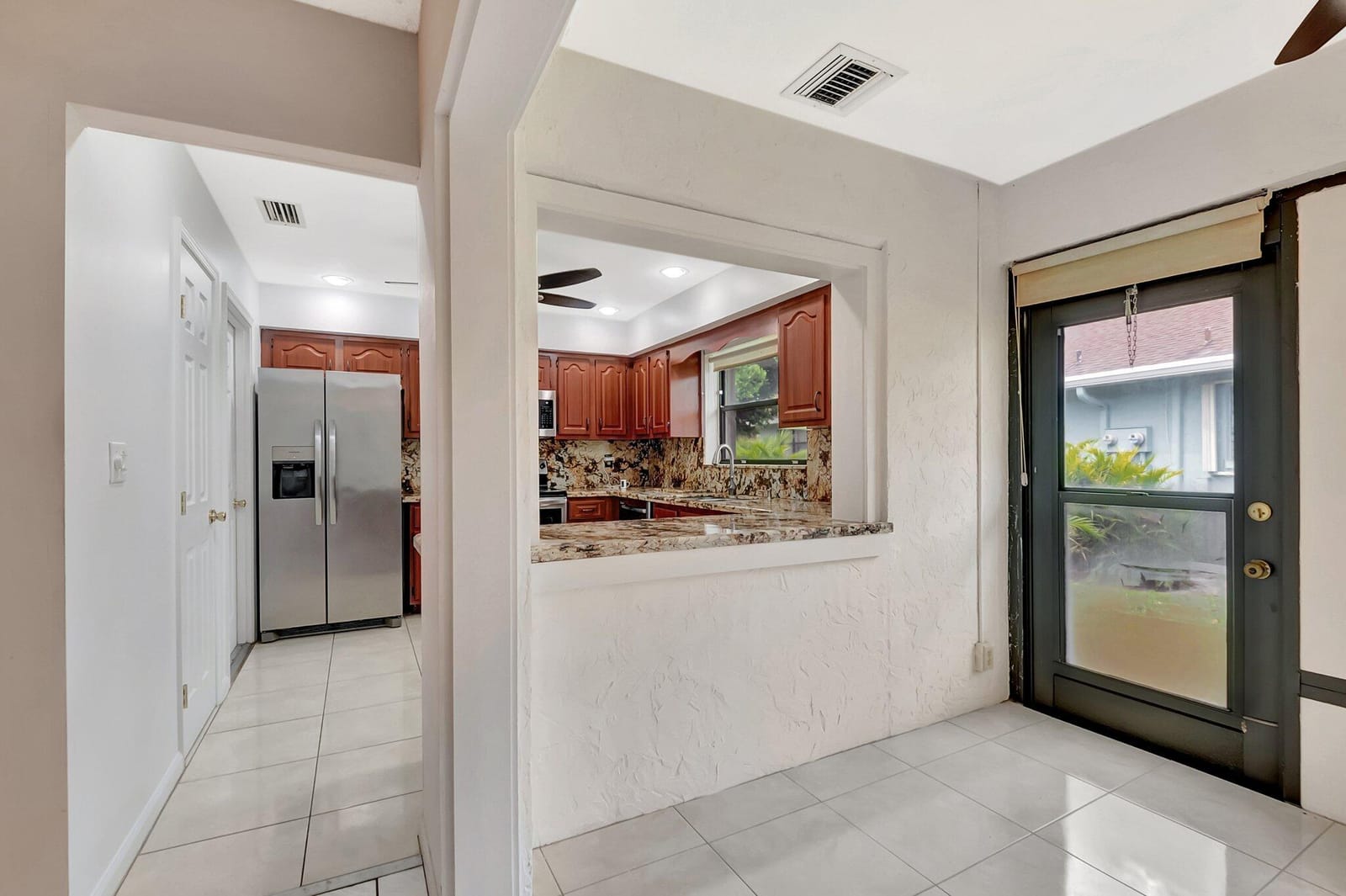 9765 Pecan Tree Drive B — photo 8