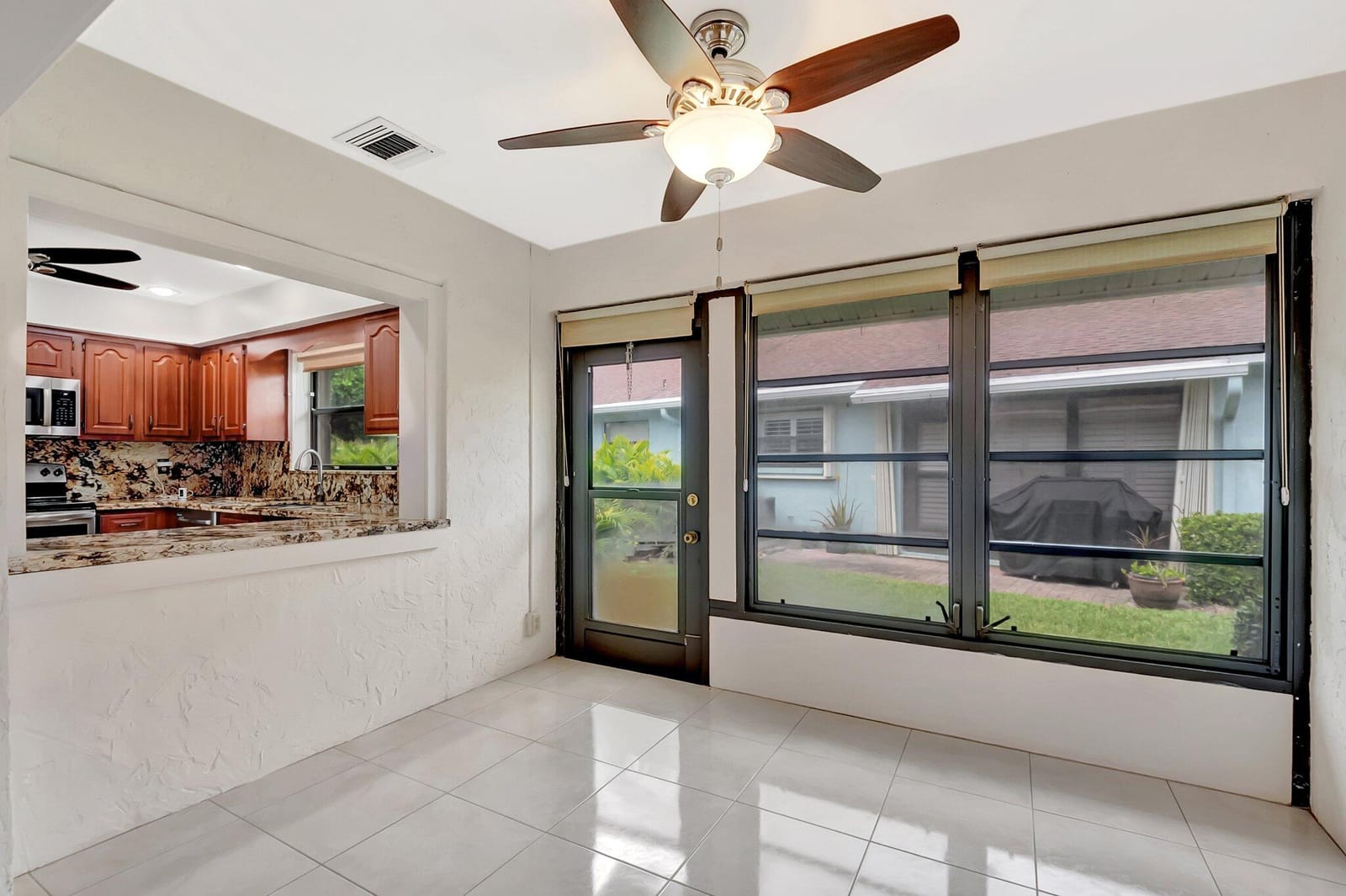 9765 Pecan Tree Drive B — photo 9