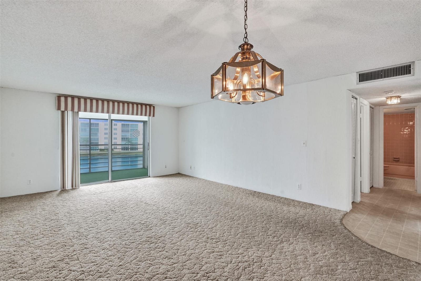 131 SE 3rd Avenue 304 — photo 3