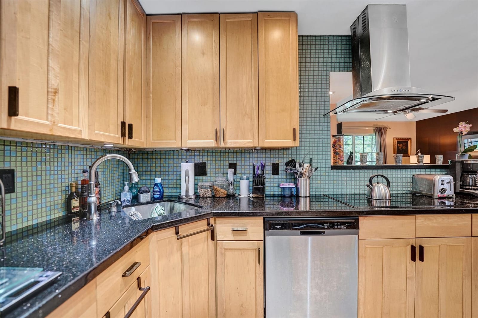 300 NE 19th Court 203N, Wilton Manors, FL 33305 photo 13