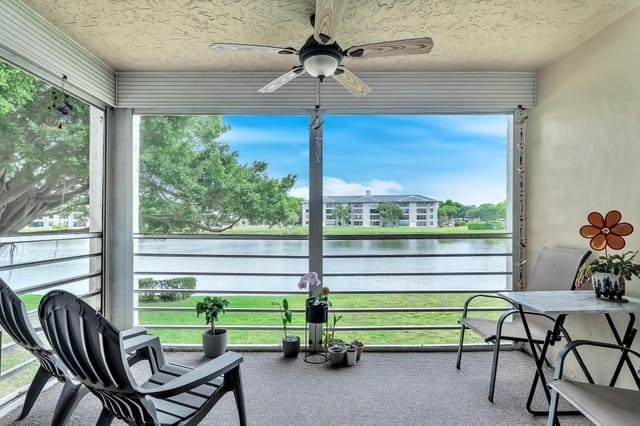 9430 Poinciana Place 202, Davie, FL 33324