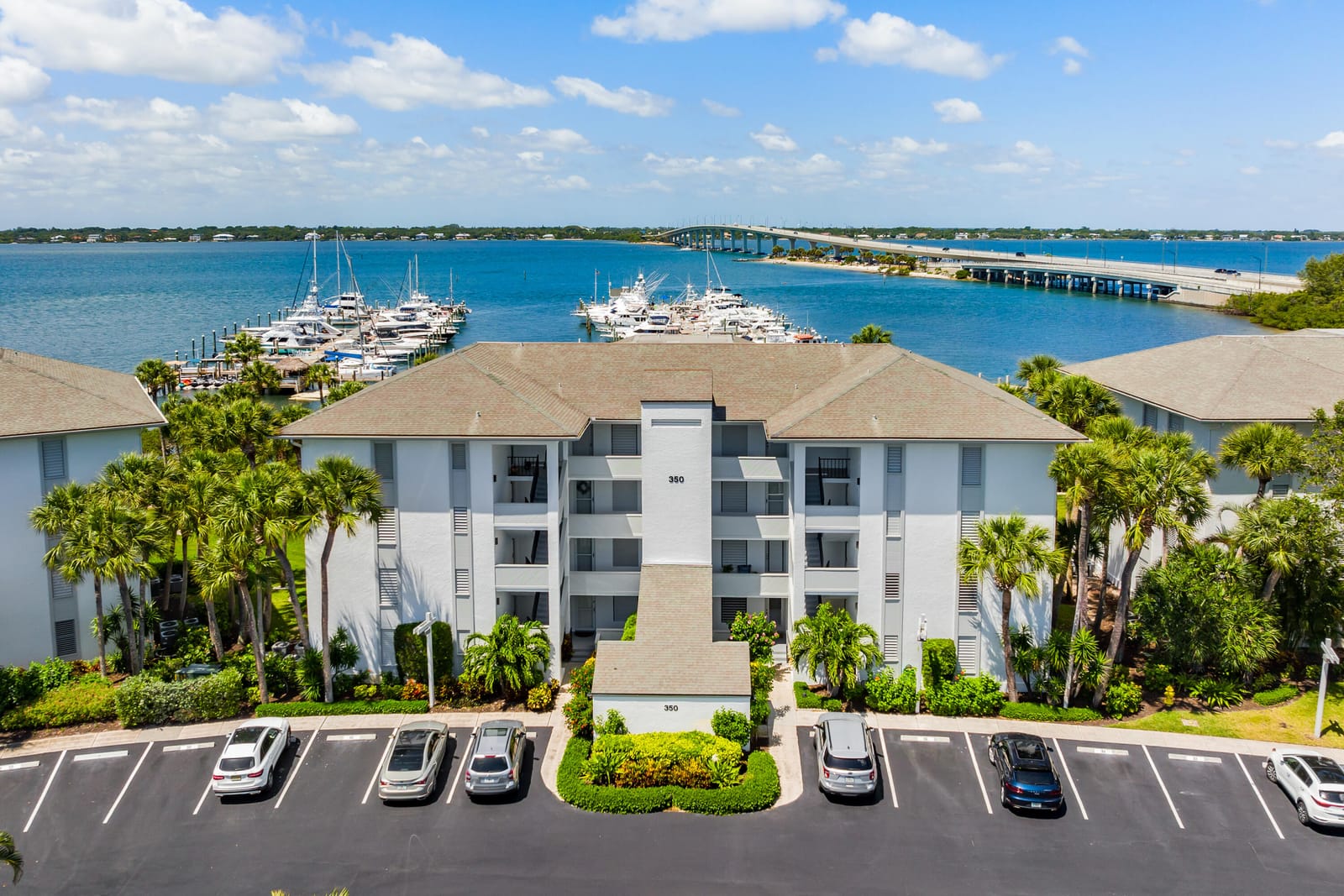 350 NE Edgewater Drive 204, Stuart, FL 34996 photo 2