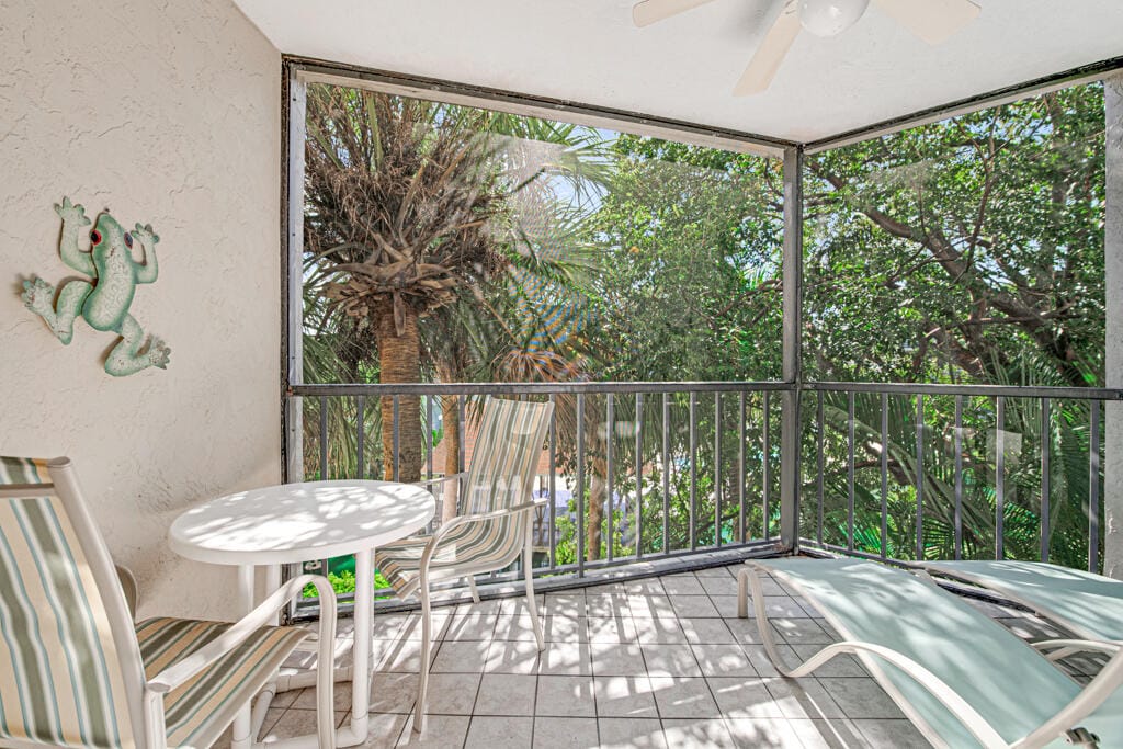 890 N Federal Highway 308, Lantana, FL 33462 photo 2