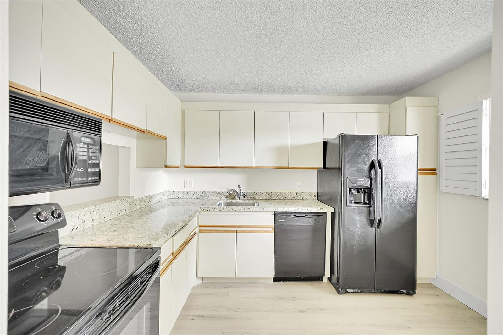 2825 Casita Way 104, Delray Beach, FL 33445