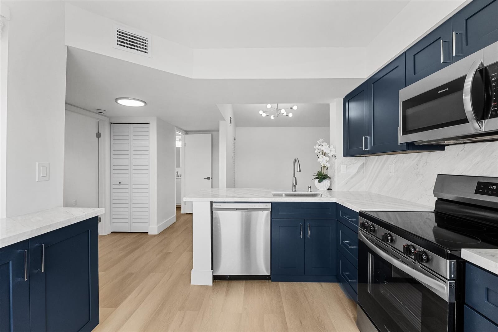 876 NW 92nd Avenue 876, Plantation, FL 33324