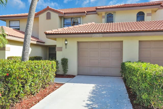 12188 Sag Harbor Court 5, sold in Sag Harbor Trace, Wellington, FL