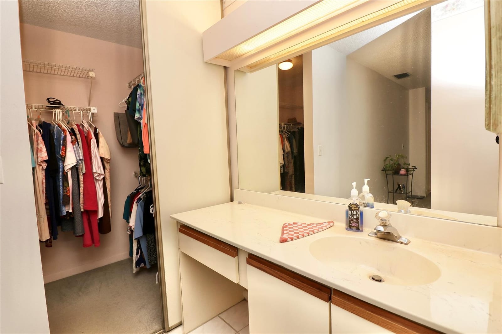 4754 N Carambola Circle 4754 — photo 8