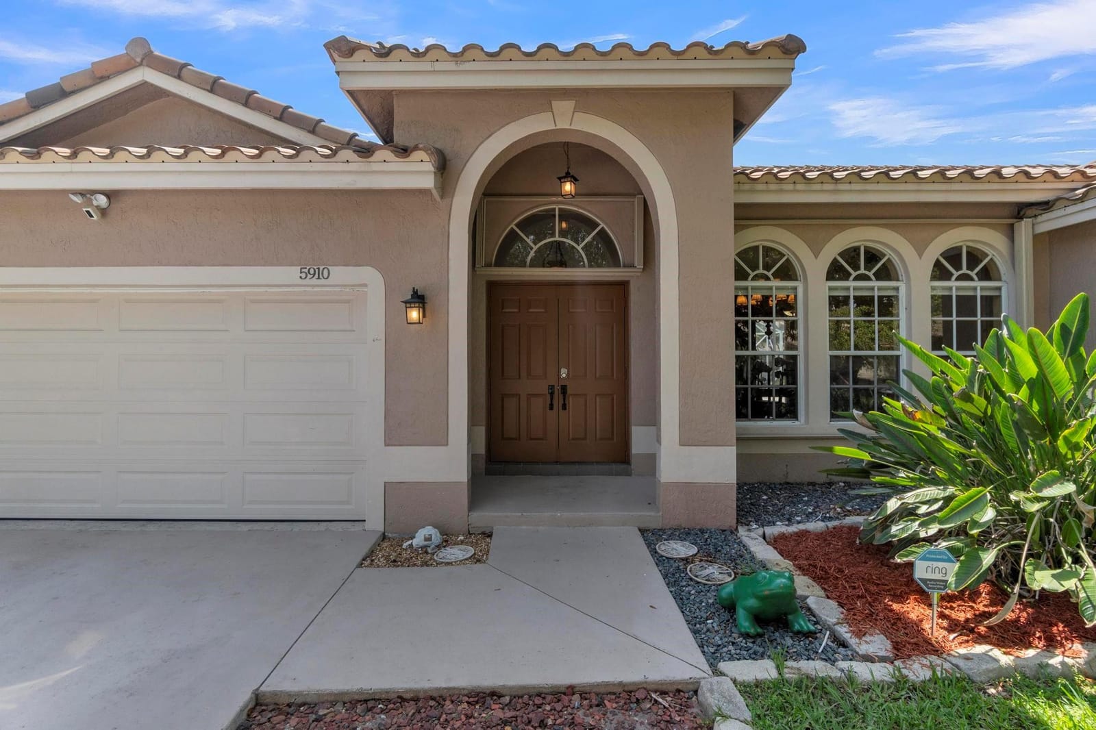 5910 NW 40th Lane — photo 3