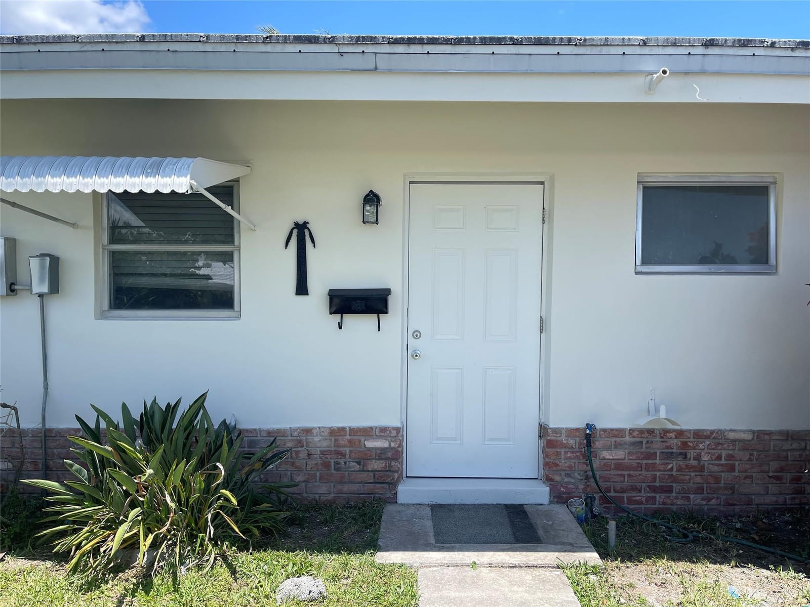2411 NW 52nd Street, Fort Lauderdale, FL 33309