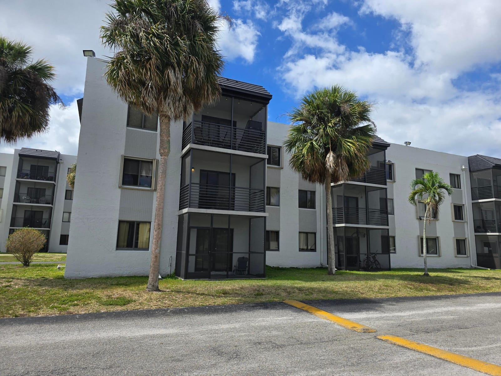 3710 N Pine Island Road 222 — photo 4