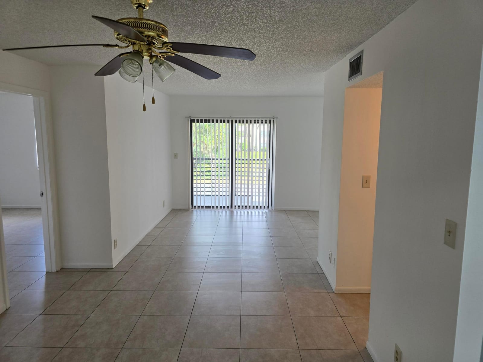 3710 N Pine Island Road 222 — photo 10