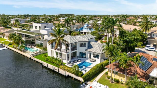 872 Glouchester Street, Boca Raton, FL 33487