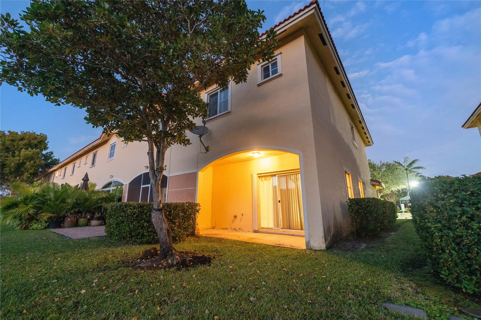 8301 Santa Monica Terrace, Tamarac, FL 33321 photo 5