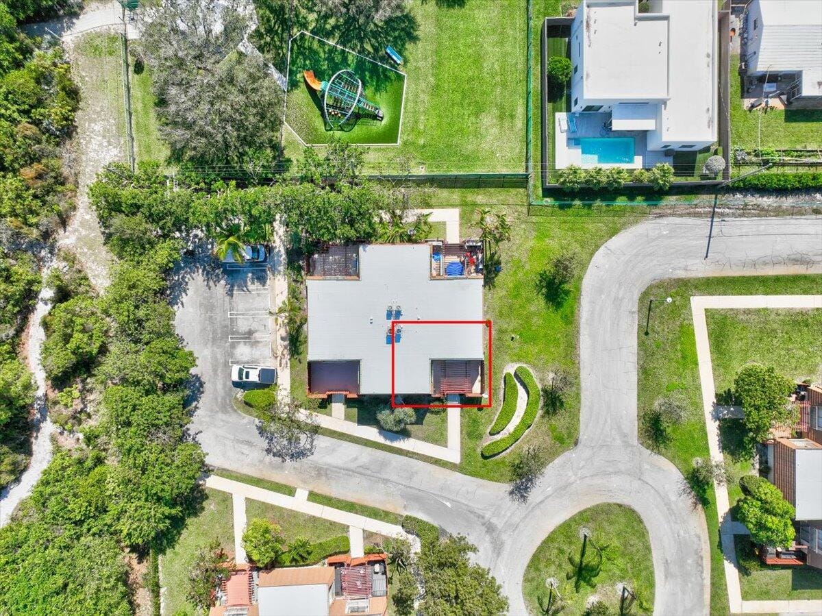 2675 Albatross Road N 5-D — photo 3