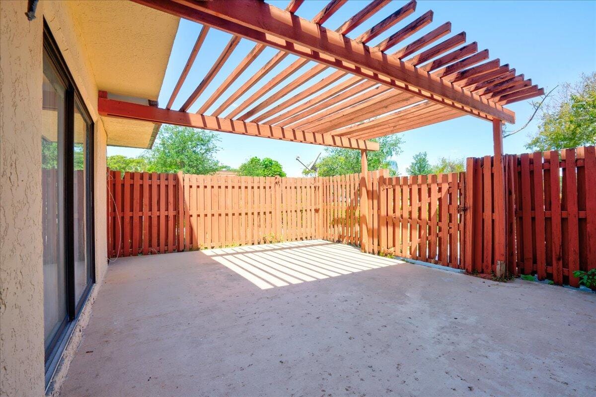 2675 Albatross Road N 5-D — photo 4