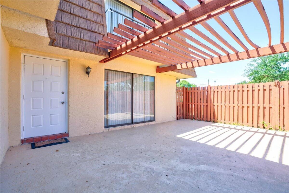 2675 Albatross Road N 5-D — photo 5