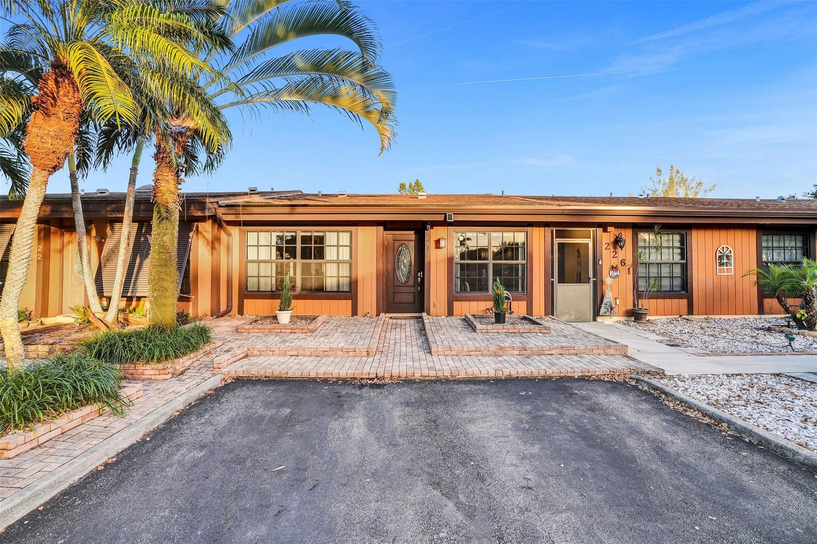 2271 Dogwood Court 2271, Pembroke Pines, FL 33026