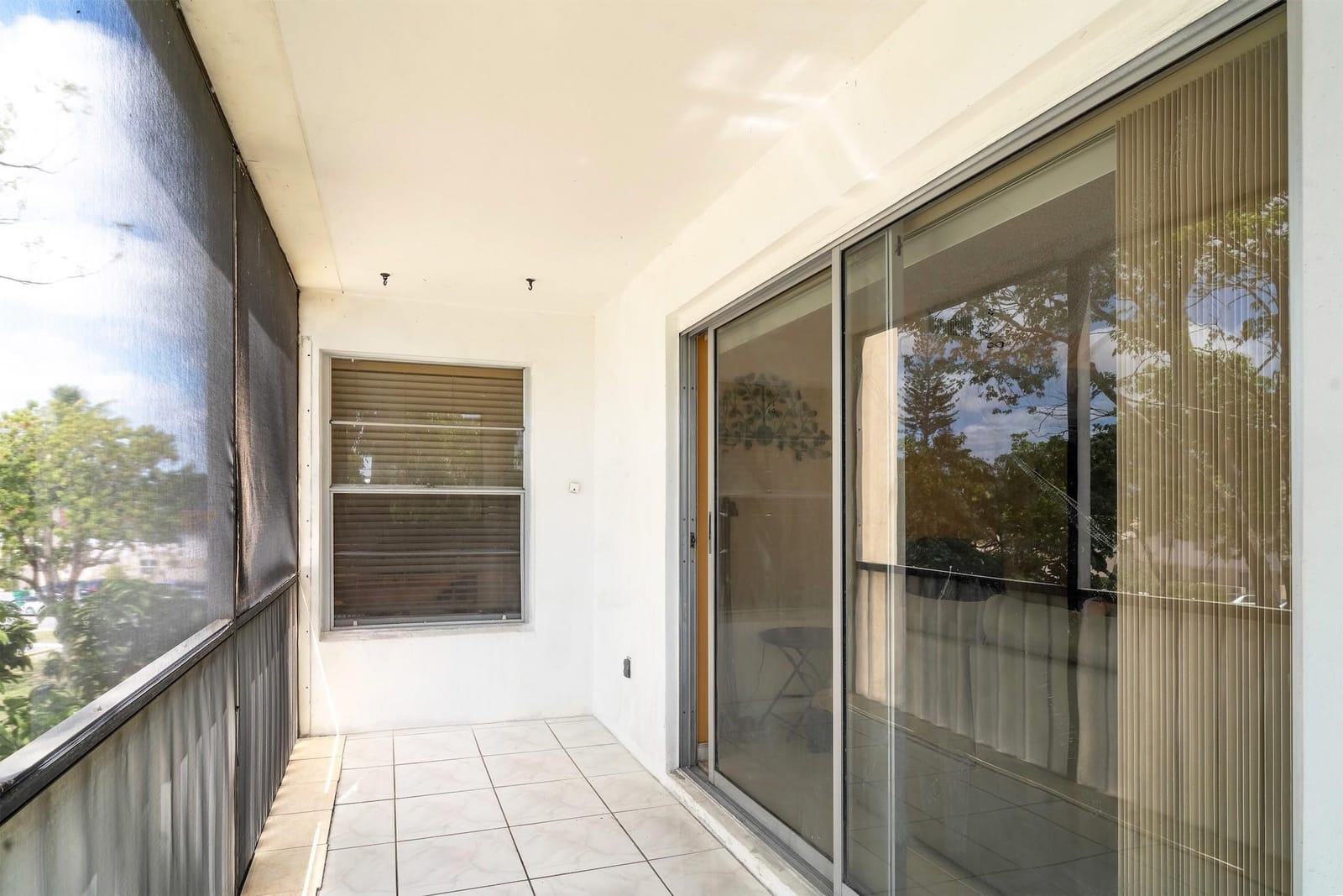 4152 Inverrary Drive 301, Lauderhill, FL 33319 photo 12